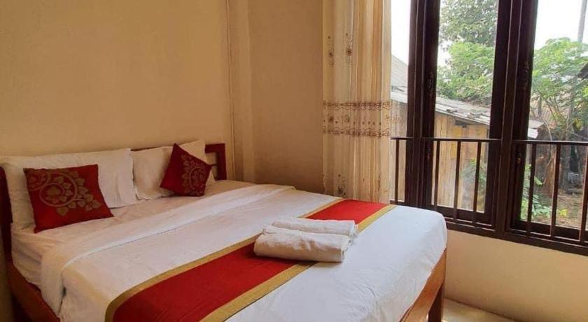 Golden Hotel Dondet Muangkhong Kültér fotó
